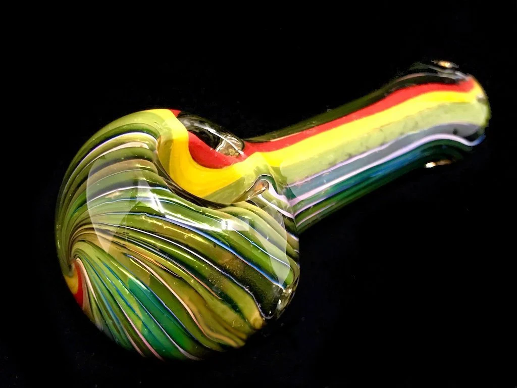 Color Changing Rasta Pipe